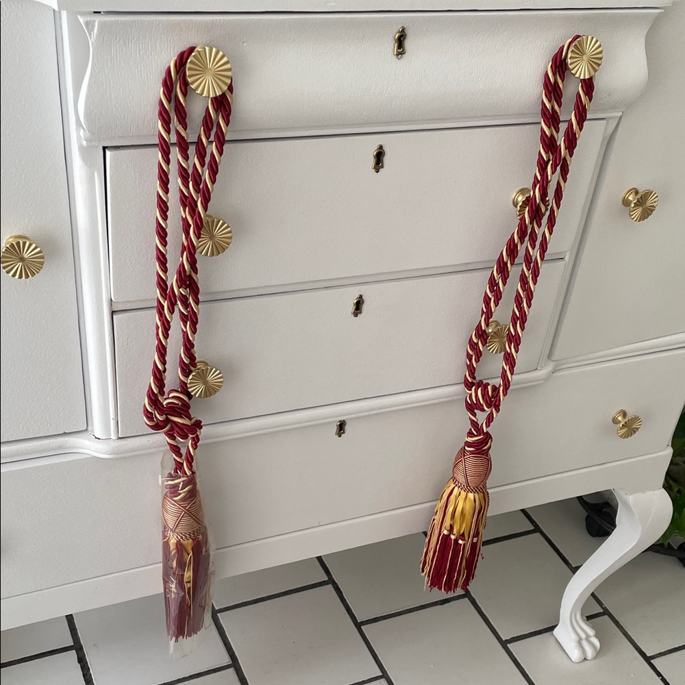 Stratford Home Red and Gold Curtain Tiebacks NWOT (set of 2)